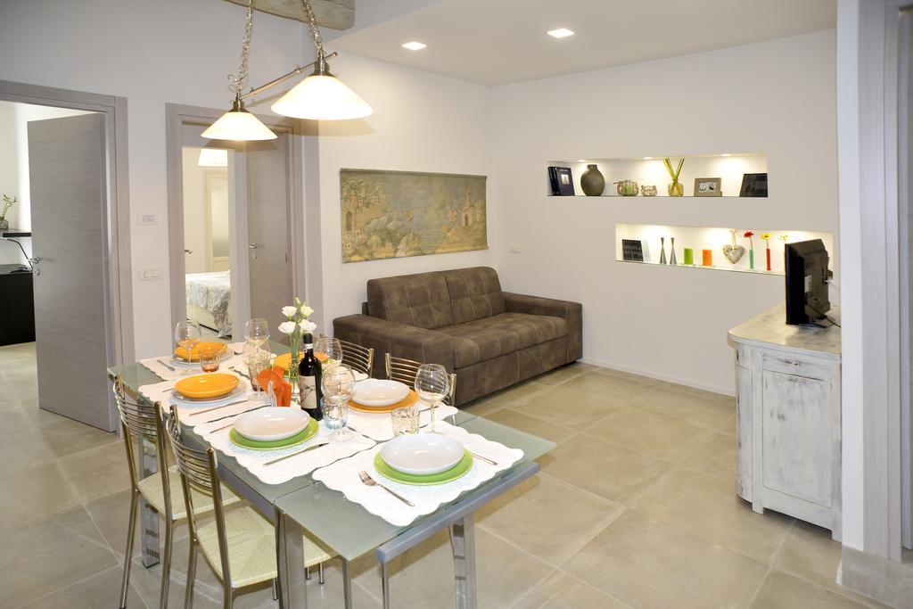 Ognissanti 67 Apartment ฟลอเรนซ์ ภายนอก รูปภาพ